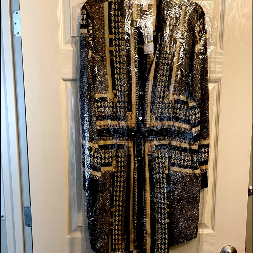 Michael Kors Shirt Dress…. - Picture 3 of 4